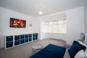 Lounge- click for photo gallery